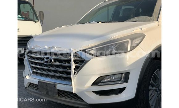Buy Import Hyundai Tucson White Car in Import - Dubai in Antigua Buy Import Hyundai Tucson White Car in Import - Dubai in Antigua