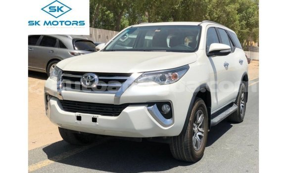 Buy Import Toyota Fortuner White Car in Import - Dubai in Antigua