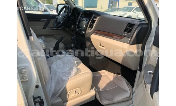 Buy Import Mitsubishi Pajero Black Car in Import - Dubai in Antigua Buy Import Mitsubishi Pajero Black Car in Import - Dubai in Antigua