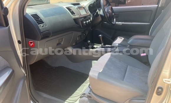 Buy Used Toyota Hilux Silver Car in Liberta in Antigua Buy Used Toyota Hilux Silver Car in Liberta in Antigua