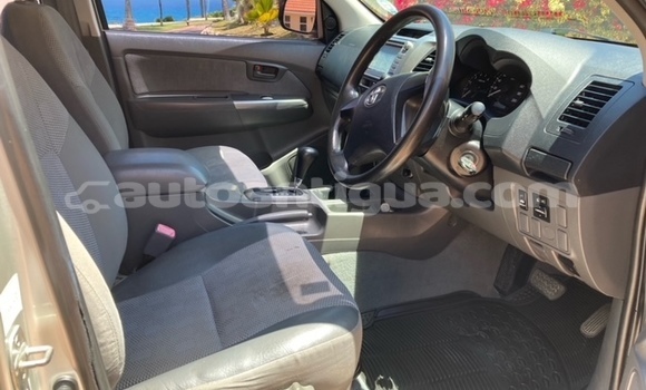 Buy Used Toyota Hilux Silver Car in Liberta in Antigua Buy Used Toyota Hilux Silver Car in Liberta in Antigua