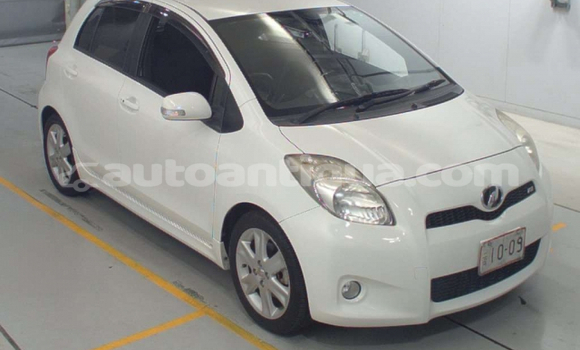 Buy Used Toyota Vitz White Car in Import - Dubai in Antigua Buy Used Toyota Vitz White Car in Import - Dubai in Antigua