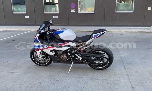 Buy Used BMW S 1000 White Bike in All Saints in Antigua Buy Used BMW S 1000 White Bike in All Saints in Antigua