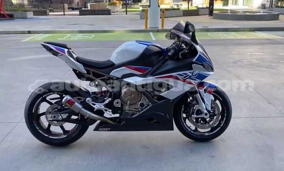 Buy Used BMW S 1000 White Bike in All Saints in Antigua Buy Used BMW S 1000 White Bike in All Saints in Antigua