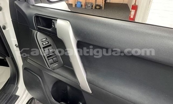 Buy Used Toyota Land Cruiser White Car in Liberta in Antigua Buy Used Toyota Land Cruiser White Car in Liberta in Antigua