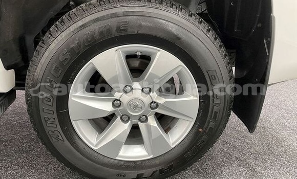 Buy Used Toyota Land Cruiser White Car in Liberta in Antigua Buy Used Toyota Land Cruiser White Car in Liberta in Antigua