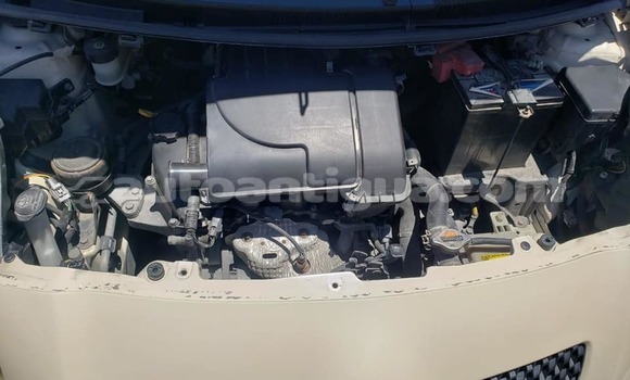 Buy Used Toyota Vitz White Car in All Saints in Antigua Buy Used Toyota Vitz White Car in All Saints in Antigua