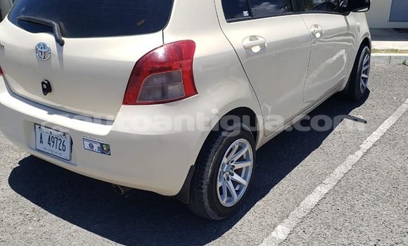 Buy Used Toyota Vitz White Car in All Saints in Antigua Buy Used Toyota Vitz White Car in All Saints in Antigua