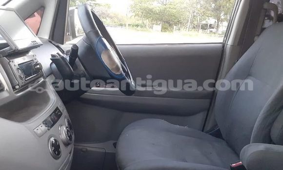 Buy Used Toyota Noah Blue Car in All Saints in Antigua Buy Used Toyota Noah Blue Car in All Saints in Antigua