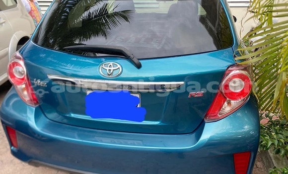 Buy Used Toyota Vitz Blue Car in All Saints in Antigua Buy Used Toyota Vitz Blue Car in All Saints in Antigua