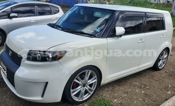 Buy Used Toyota Corolla Rumion White Car in All Saints in Antigua