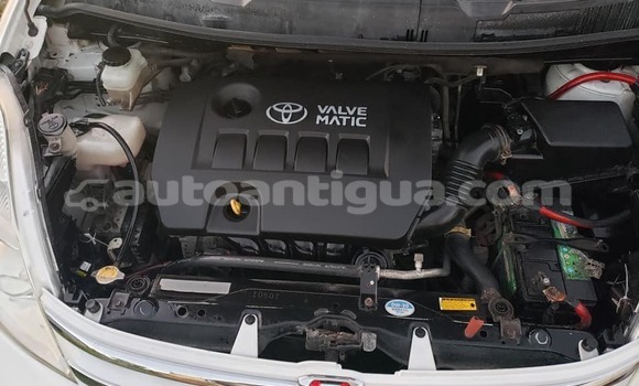 Buy Used Toyota ISis White Car in St John's in Antigua Buy Used Toyota ISis White Car in St John's in Antigua
