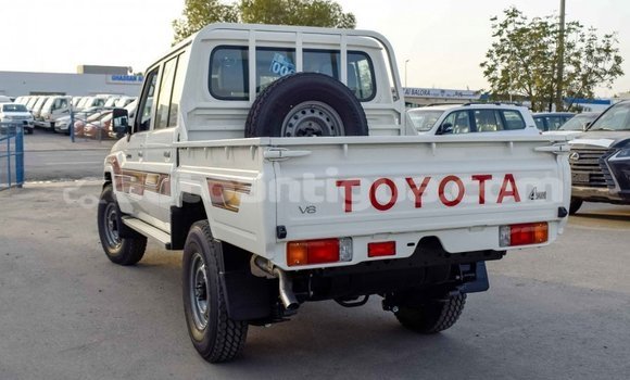 Buy Import Toyota Pickup White Car in Import - Dubai in Antigua Buy Import Toyota Pickup White Car in Import - Dubai in Antigua