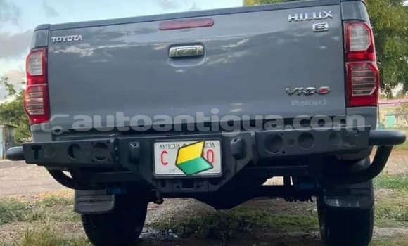 Buy Used Toyota Hiluxe Revo Blue Car in Import - Dubai in Antigua Buy Used Toyota Hiluxe Revo Blue Car in Import - Dubai in Antigua