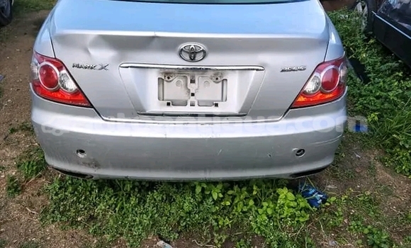 Buy Used Toyota Mark X White Car in Liberta in Antigua