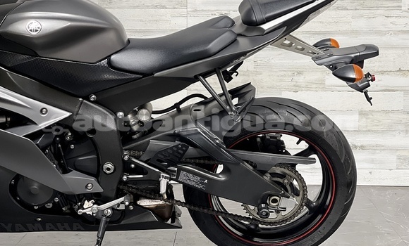 Buy Used Yamaha YZF Beige Bike in Cedar Grove in Antigua Buy Used Yamaha YZF Beige Bike in Cedar Grove in Antigua