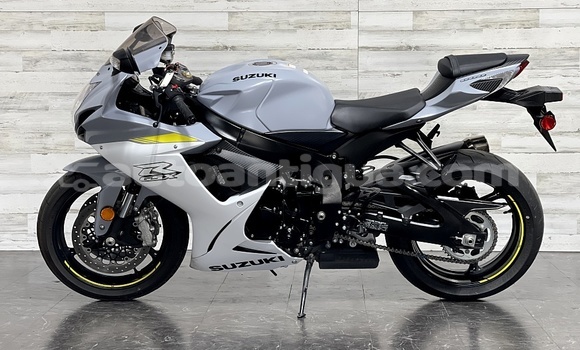 Buy Used Suzuki GSX–R Silver Bike in St John's in Antigua Buy Used Suzuki GSX–R Silver Bike in St John's in Antigua