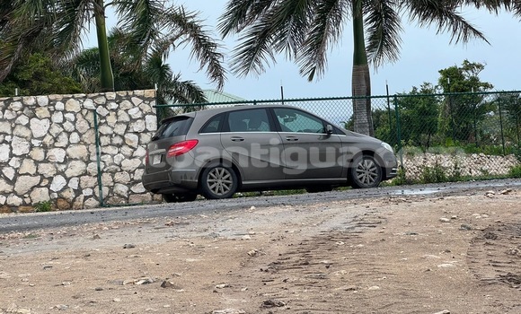 Buy Used Mercedes-Benz 200 Other Car in Piggotts in Antigua Buy Used Mercedes-Benz 200 Other Car in Piggotts in Antigua