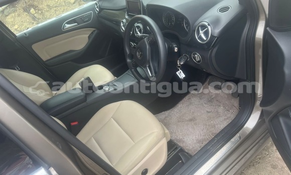 Buy Used Mercedes-Benz 200 Other Car in Piggotts in Antigua Buy Used Mercedes-Benz 200 Other Car in Piggotts in Antigua