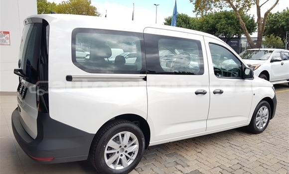 Buy Used Volkswagen Caddy White Car in St John's in Antigua Buy Used Volkswagen Caddy White Car in St John's in Antigua