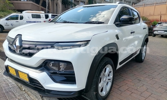 Buy Used Renault KWID White Car in St John's in Antigua Buy Used Renault KWID White Car in St John's in Antigua