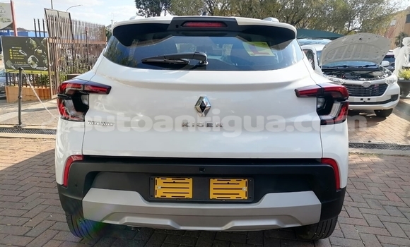 Buy Used Renault KWID White Car in St John's in Antigua Buy Used Renault KWID White Car in St John's in Antigua