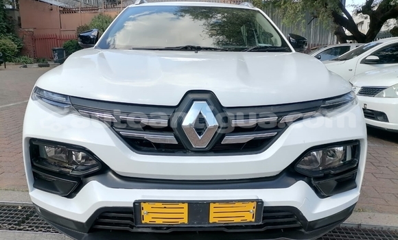 Buy Used Renault KWID White Car in St John's in Antigua Buy Used Renault KWID White Car in St John's in Antigua