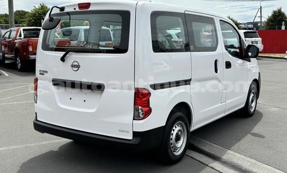 Buy Used Nissan NV200 White Car in St John's in Antigua Buy Used Nissan NV200 White Car in St John's in Antigua