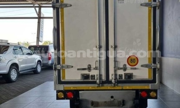 Buy Used Kia K7 White Car in St John's in Antigua Buy Used Kia K7 White Car in St John's in Antigua