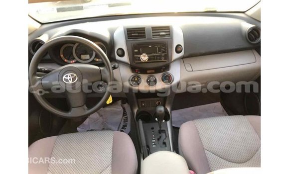 Buy Import Toyota HiAce Other Truck in Import - Dubai in Antigua Buy Import Toyota HiAce Other Truck in Import - Dubai in Antigua