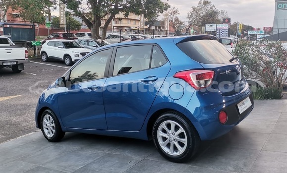 Buy Used Hyundai i10 Blue Car in St John's in Antigua Buy Used Hyundai i10 Blue Car in St John's in Antigua