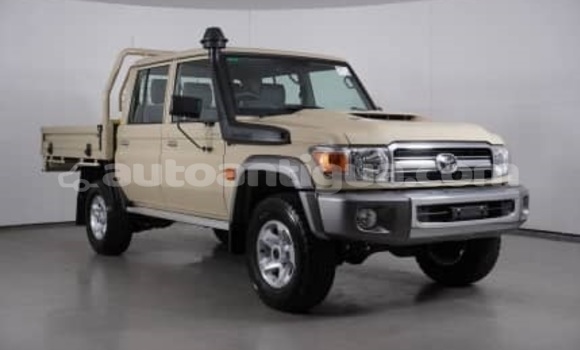 Buy Used Toyota Land Cruiser White Car in St John's in Antigua Buy Used Toyota Land Cruiser White Car in St John's in Antigua