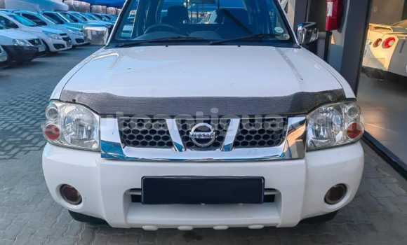 Buy Used Nissan NP 300 White Car in St John's in Antigua Buy Used Nissan NP 300 White Car in St John's in Antigua