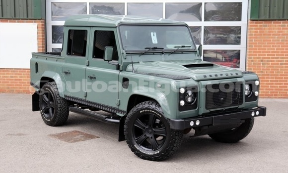 Buy Used Land Rover Defender Green Car in St John's in Antigua Buy Used Land Rover Defender Green Car in St John's in Antigua
