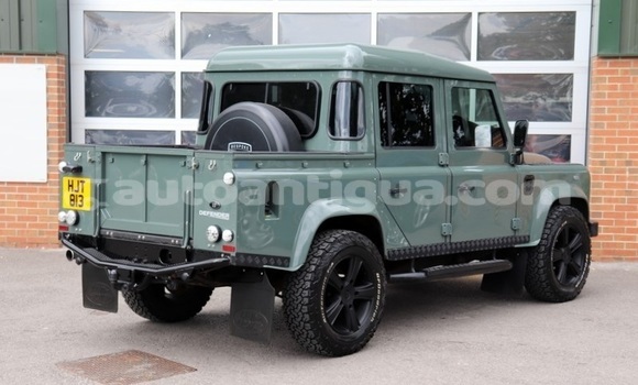 Buy Used Land Rover Defender Green Car in St John's in Antigua Buy Used Land Rover Defender Green Car in St John's in Antigua