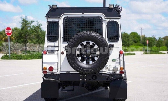 Buy Used Land Rover Defender White Car in St John's in Antigua Buy Used Land Rover Defender White Car in St John's in Antigua