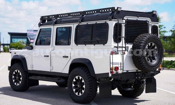 Buy Used Land Rover Defender White Car in St John's in Antigua Buy Used Land Rover Defender White Car in St John's in Antigua