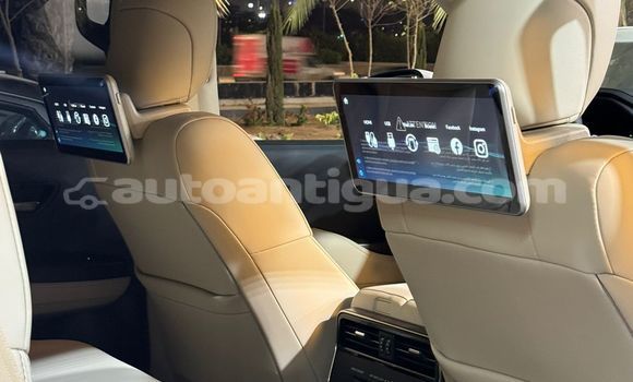 Buy Used Toyota Land Cruiser White Car in Cedar Grove in Antigua Buy Used Toyota Land Cruiser White Car in Cedar Grove in Antigua