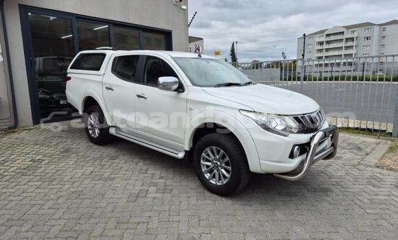 Buy Used Mitsubishi L200 White Car in St John's in Antigua