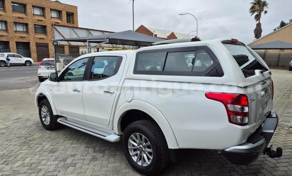 Buy Used Mitsubishi L200 White Car in St John's in Antigua Buy Used Mitsubishi L200 White Car in St John's in Antigua