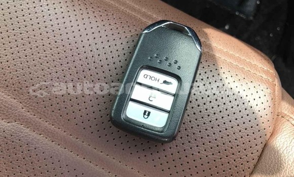 Buy Used Honda CR–V White Car in St John's in Antigua Buy Used Honda CR–V White Car in St John's in Antigua