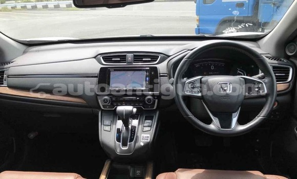 Buy Used Honda CR–V White Car in St John's in Antigua Buy Used Honda CR–V White Car in St John's in Antigua