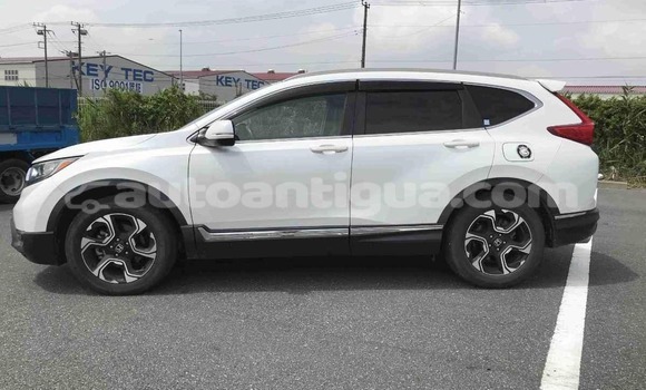 Buy Used Honda CR–V White Car in St John's in Antigua Buy Used Honda CR–V White Car in St John's in Antigua