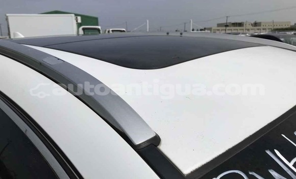 Buy Used Honda CR–V White Car in St John's in Antigua Buy Used Honda CR–V White Car in St John's in Antigua