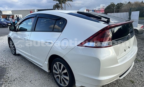 Buy Used Honda Insight White Car in St John's in Antigua Buy Used Honda Insight White Car in St John's in Antigua
