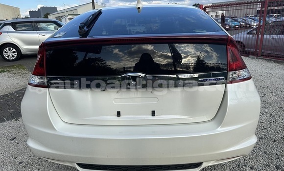 Buy Used Honda Insight White Car in St John's in Antigua Buy Used Honda Insight White Car in St John's in Antigua