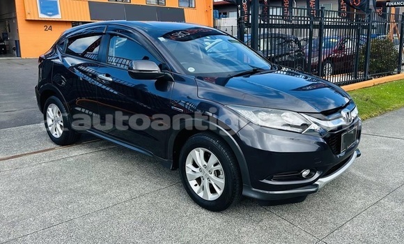 Buy Used Honda Vezel Blue Car in St John's in Antigua Buy Used Honda Vezel Blue Car in St John's in Antigua