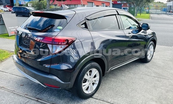Buy Used Honda Vezel Blue Car in St John's in Antigua Buy Used Honda Vezel Blue Car in St John's in Antigua