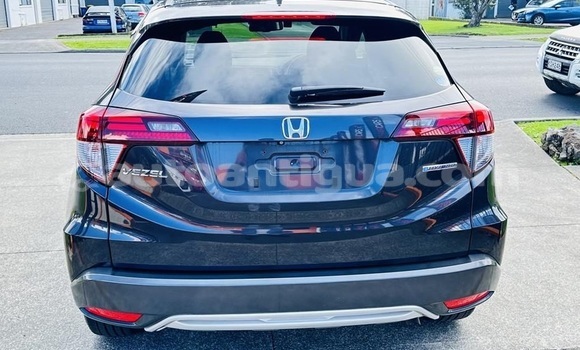 Buy Used Honda Vezel Blue Car in St John's in Antigua Buy Used Honda Vezel Blue Car in St John's in Antigua