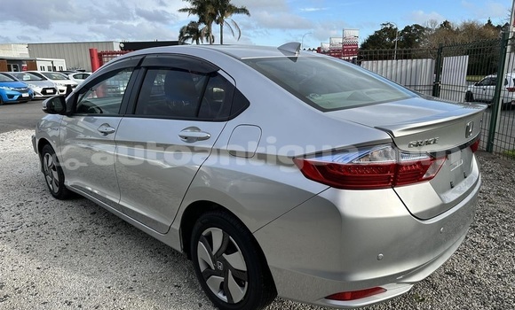 Buy Used Honda Grace Silver Car in St John's in Antigua Buy Used Honda Grace Silver Car in St John's in Antigua